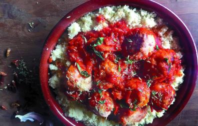 Receta de albóndigas de pavo con tomate y sobre cuscús