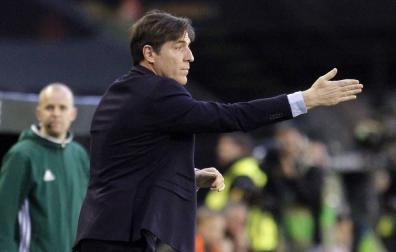 Berizzo convoca a Hjulsager y da descanso a Tucu Hernández y Roncaglia