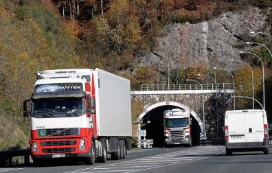 Ayerdi deja la puerta abierta a crear un peaje en la N-121