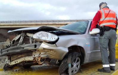 Herido grave tras salirse de la vía en Tudela y triplicar la tasa de alcoholemia