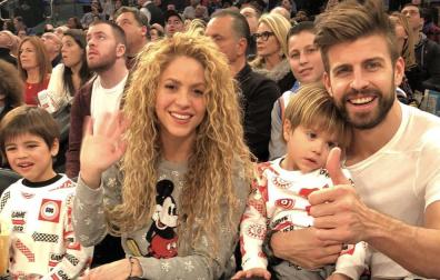 Shakira y Piqué disfrutan de la NBA junto a sus hijos