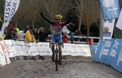 La localidad guipuzcoana de Legazpi ha acogido la gran cita del calendario nacional de ciclocross.