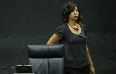 Podemos acusa a Pérez de usar el escaño parlamentario en su beneficio