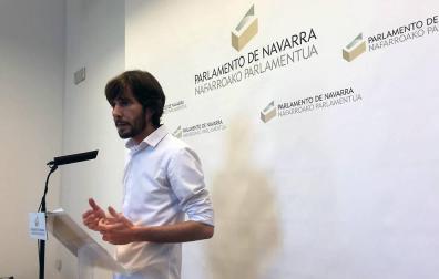 El Parlamento aplaza el cambio de portavoces de Podemos Navarra