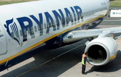 Ryanair cobrar&aacute; seis euros por las reservas en Espa&ntilde;a