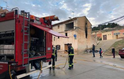 Un padre salva a sus dos hijos menores en Lodosa al incendiarse su casa