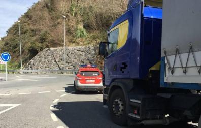 Inmovilizado un conductor en Igantzi por dar positivo en tres drogas