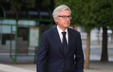 Enrique Goñi, exdirector general de Caja Navarra, llega a la tercera sesión del juicio contra Cervera.