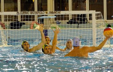 El Waterpolo Navarra cae arrollado en casa del líder