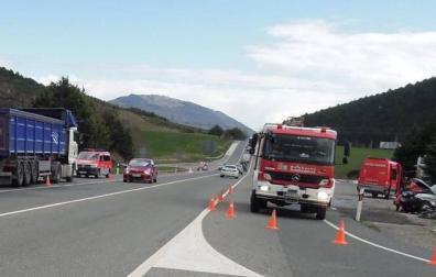 Fallece un vecino de Leitza tras colisionar con un camión en Iza