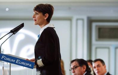 Chivite: "Si no se entiende la identidad de Navarra, habrá problemas como en Cataluña"
