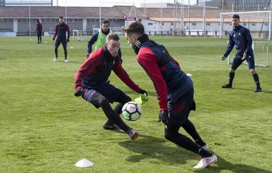Torró, Lillo y Tano, ausencias en el entrenamiento de Osasuna