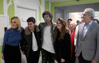 Amaia y Alfred inauguran la planta oncológica para adolescentes del Niño Jesús