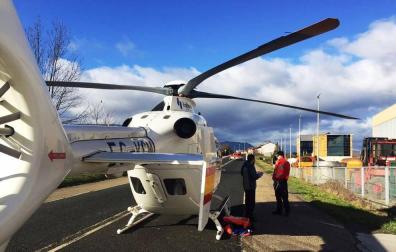 Herido grave tras sufrir un accidente laboral en Lakuntza