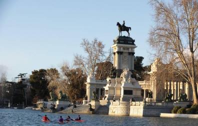 Muere un niño de 4 años tras caerle un árbol encima en el parque del Retiro de Madrid