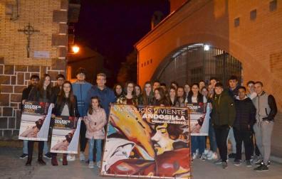 Un centenar de voluntarios dan vida al Vía Crucis de Andosilla