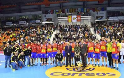 Bazán, Gurbindo y Goñi, titulares en la victoria de los Hispanos ante Túnez