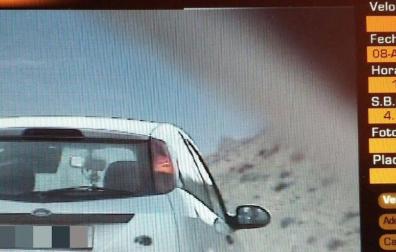 Denunciada tras circular a 182 km/h en la autovía y dar positivo en tres drogas
