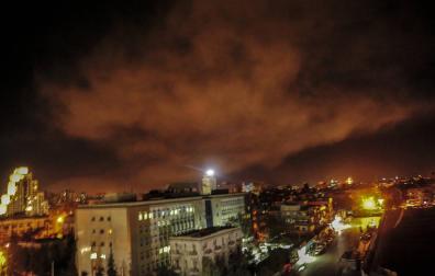 EE.UU. y sus aliados europeos atacan Siria y desafían a Rusia