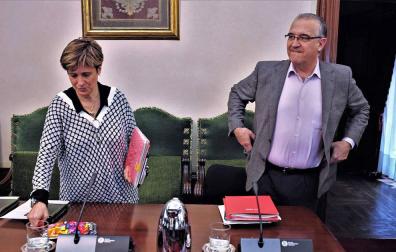 Maya a Asiron: “Sería reconfortante para Pamplona que el alcalde condenara a ETA”