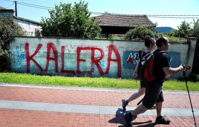 ETA asume no haber logrado sus objetivos y vuelve a clasificar a las víctimas