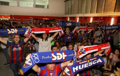 El Huesca sella un ascenso histórico a Primera División