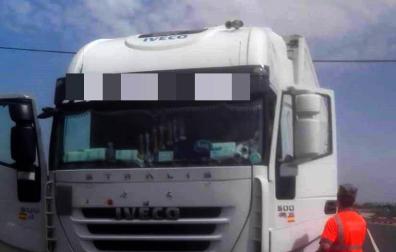 Multado con 9.000 € un camionero en Cinturénigo por manipular el sistema de gases