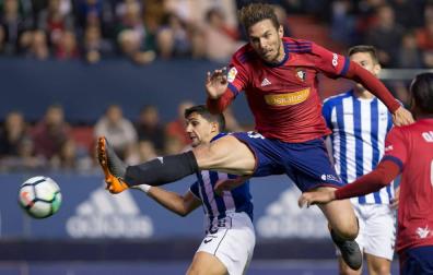 Osasuna reacciona en la segunda parte en una jornada redonda