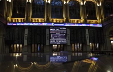 El Ibex 35 sube un 0,38% en la apertura y resiste en los 9.400 enteros
