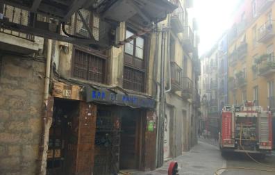 Registrado un incendio en el antiguo bar Pamplonica de la calle Jarauta