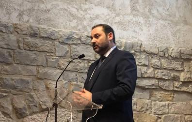 Ábalos, en Pamplona: "No se entiende la idea de mantener rígida la Constitución"
