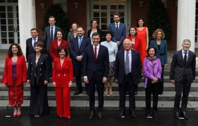 Sánchez pide a sus ministros medidas que respeten la estabilidad presupuestaria