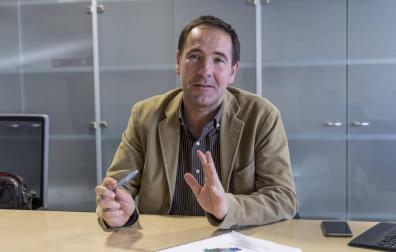 Entrevista a Xabi Lasa, director general de Administración Local del Gobierno de Navarra sobre la Ley Foral de Reforma de la Administración Local de Navarra.
