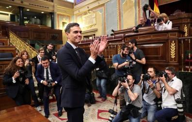 Pedro Sánchez obtiene la mayoría absoluta y es presidente del Gobierno