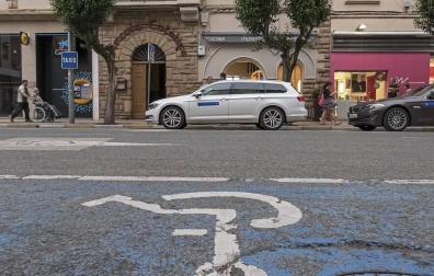 Imputados en Estella por el uso de tarjetas de minusválidos fallecidos