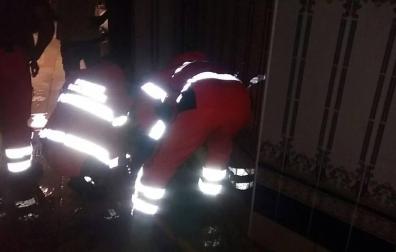 Fuertes tormentas, con vientos de 90 km/h, provocan caídas de árboles e inundaciones