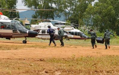 Tailandia, pendiente de 12 niños atrapados en una cueva desde hace una semana