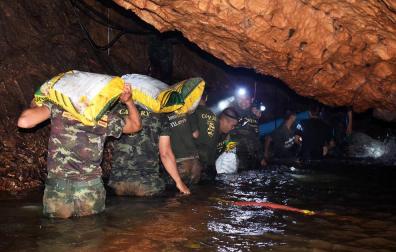 El rescate de los menores atrapados en Tailandia puede durar meses