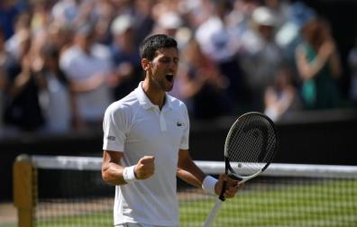 Djokovic pasa a semis en Wimbledon