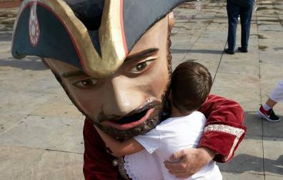 Salida de los gigantes y cabezudos de Pamplona, 12 de julio de San Fermín 2018