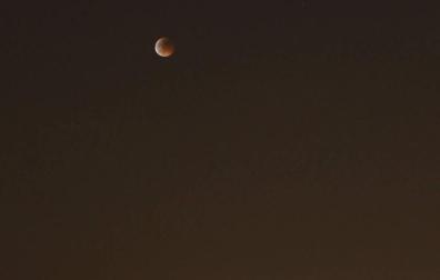 ¿Dónde ver el eclipse lunar de este viernes en Navarra?
