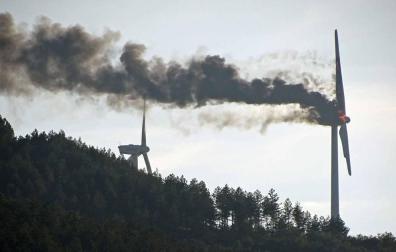 Se incendia un aerogenerador del parque eólico de Aguilar de Codés