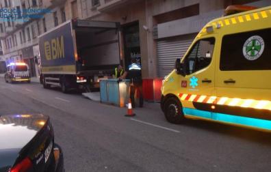 Herido un trabajador en Pamplona al descargar mercancía para un supermercado