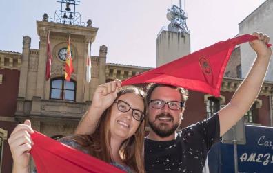 Un cohete en Estella a dúo brindado a la música