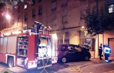 Bomberos sofocan dos incendios en Tudela durante la noche del miércoles al jueves