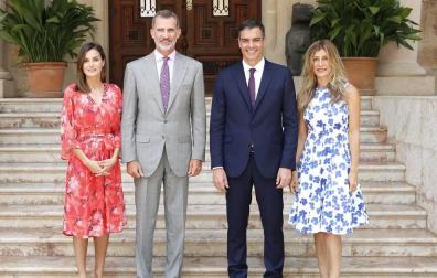 Begoña Gómez se estrena en un acto oficial con su marido Pedro Sánchez de presidente