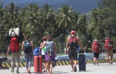 Unos 7.000 turistas han sido evacuados tras el terremoto de Indonesia