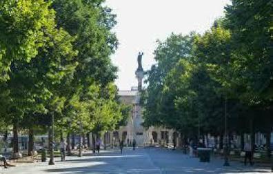 Susto en Pamplona al atragantarse un niño de 3 años en plena calle