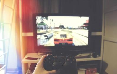 Consigue vender una tele en Wallapop con un anuncio de lo más surrealista