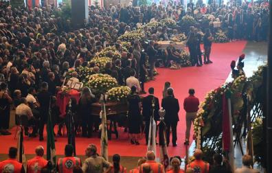 Dolor en Italia en el funeral de estado por las víctimas tras el derrumbe de Génova